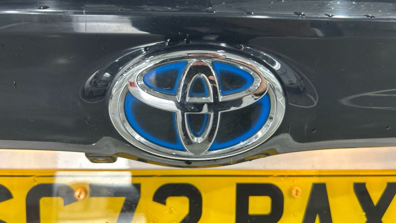 Toyota Yaris 1.5 Hybrid Design 5dr CVT Hybrid Hatchback